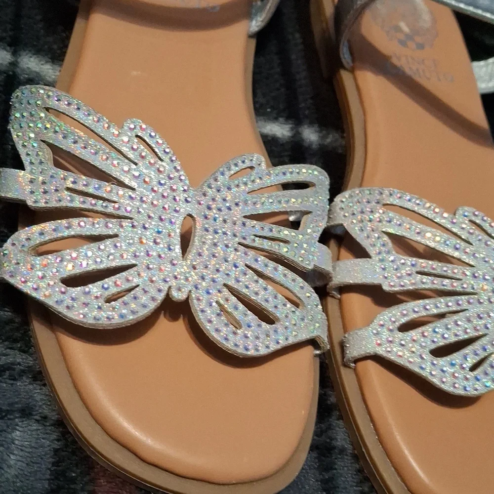 Vince camuto butterflie rinestone sandels